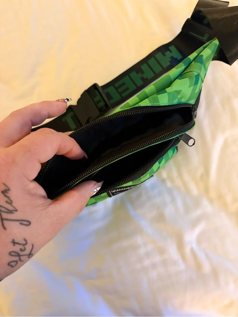 Minecraft Pixel Print Fanny Pack - Green
